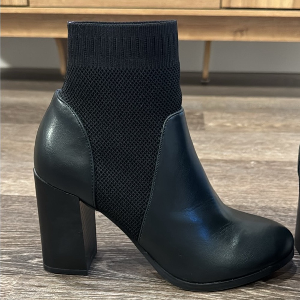 Ankle black booties